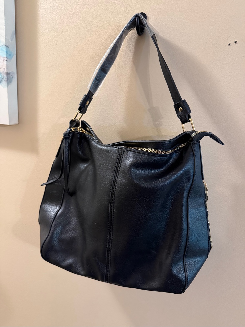 Black Synthetic Leather Shoulder Bag